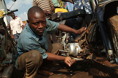 informal and formal jobs in Uganda